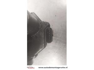 Gasklephuis van een Mercedes-Benz Sprinter 3,5t (906.73) 315 CDI 16V 2009