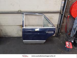 O175499 Gebruikte deur 4deurs links-achter Mercedes 260SE-600SEL