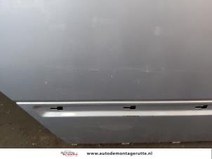 O175502 Gebruikte deur 4deurs rechts-achter Mercedes 200 - 500
