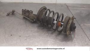 O175515 Gebruikte schokdemperpoot links-voor Volvo S60