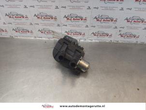 O175521 Gebruikte koelvoeistof regelklep elektrisch Ford KA