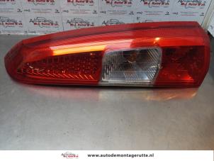 O175548 Gebruikte achterlicht rechts Volvo XC70