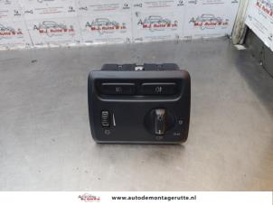 O175552 Gebruikte schakelaar licht Volvo XC70