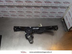 O175644 Gebruikte ruitmechaniek 2deurs rechts-voor Ford KA