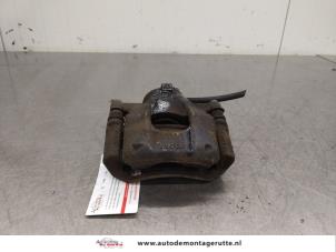 O175714 Gebruikte remklauw (tang) links-voor Peugeot 108
