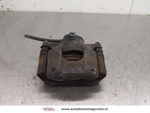 O175715 Gebruikte remklauw (tang) rechts-voor Peugeot 108