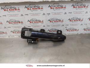 O175749 Gebruikte deurgreep 4deurs links-voor Peugeot 108
