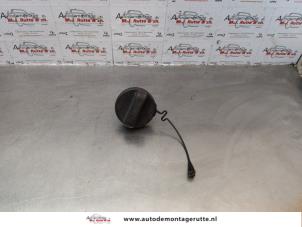 O175767 Gebruikte tankdop Peugeot 108