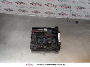 O175788 Gebruikte zekeringkast Peugeot 307