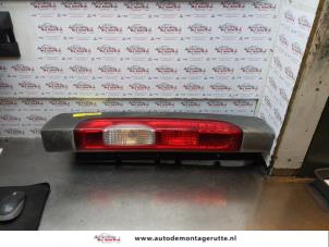 O175803 Gebruikte achterlicht links Opel Vivaro