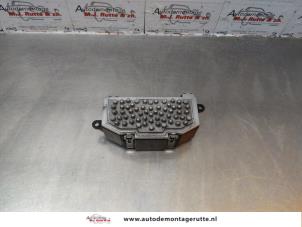 O175808 Gebruikte kachel weerstand Volkswagen Passat