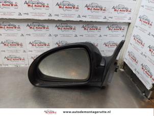 O175834 Gebruikte buitenspiegel links Kia Cee'D