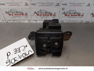 O175892 Gebruikte slotmechaniek achterklep Kia Cee'D