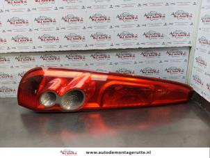 O175955 Gebruikte achterlicht links Ford Fiesta