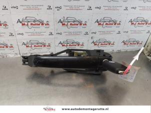 O176079 Gebruikte portiergreep 4deurs links-voor Volkswagen Golf