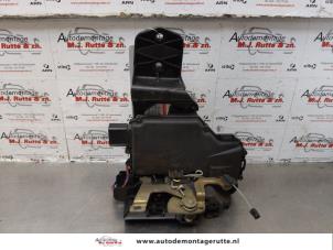O176088 Gebruikte slotmechaniek portier 4deurs links-voor Volkswagen Golf