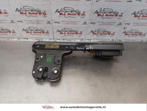 O176109 Gebruikte achterklep slotmechaniek Audi TT