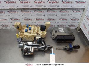 O176123 Gebruikte kontaktslot + computer Suzuki Splash