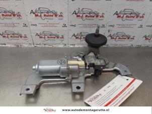 O176156 Gebruikte motor ruitenwisser achter Suzuki Splash