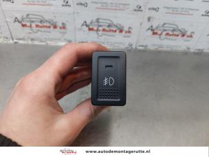 O176166 Gebruikte schakelaar mistlamp Suzuki Splash