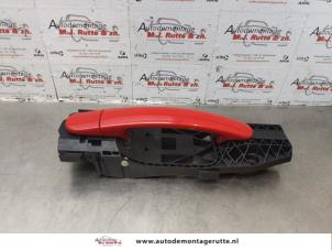 O176228 Gebruikte portiergreep 4deurs rechts-voor Skoda Fabia