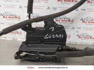 O176304 Gebruikte portierslot mechaniek 2deurs links Smart Fortwo