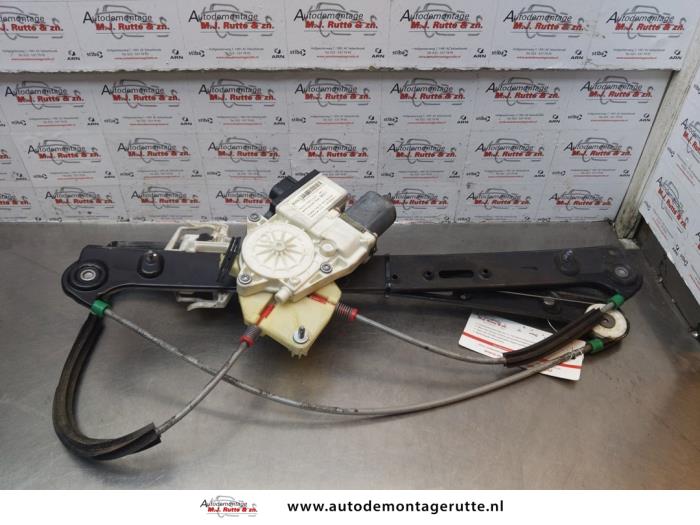 Gebruikte Raammechaniek 4Deurs links-voor BMW X3 O176325