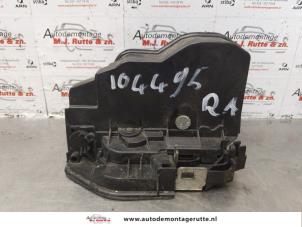 O176334 Gebruikte portierslot mechaniek 4deurs rechts-achter BMW X3
