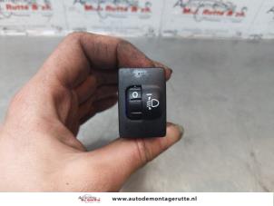 O176379 Gebruikte schakelaar koplamp ihv Peugeot 108