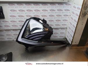 Gebruikte Koplamp rechts Kia Sportage (NQ5E) 1.6 T-GDi 16V AWD Prijs € 750,00 Margeregeling aangeboden door Autodemontage M.J. Rutte B.V.