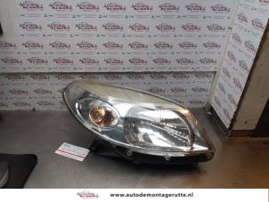 O176429 Gebruikte koplamp rechts Dacia Sandero