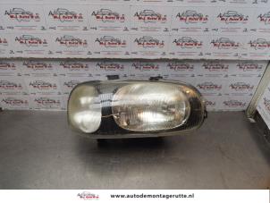 O176435 Gebruikte rechter koplamp Suzuki Alto