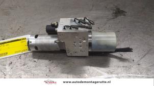 O176452 Gebruikte cabriodak motor Peugeot 207