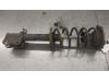 Gebruikte Veerpoot links-voor Mitsubishi Colt O176496
