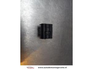 O176531 Gebruikte schakelaar koplamp ihv Skoda Fabia