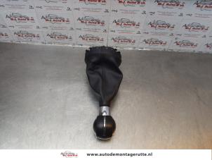 Nieuwe Versnellingspook Mini Mini (F55) 1.5 12V Cooper Prijs € 60,50 Inclusief btw aangeboden door Autodemontage M.J. Rutte B.V.