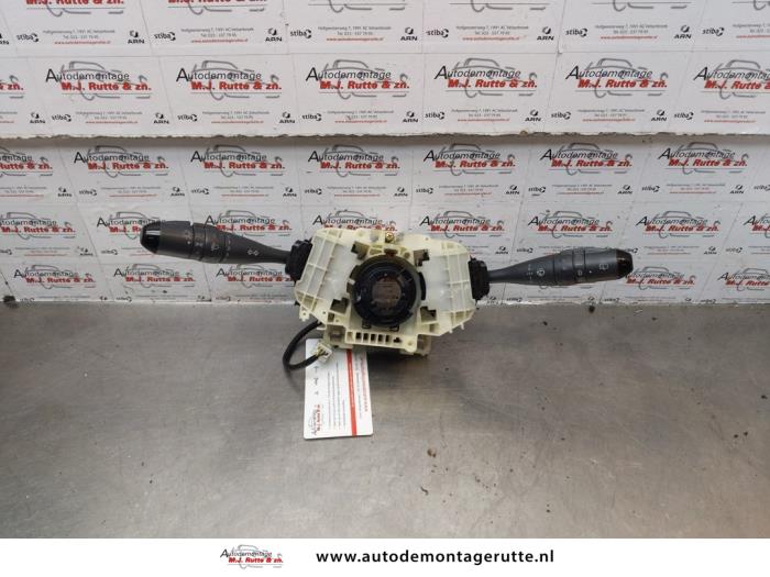 Gebruikte Stuurkolomschakelaar Smart Forfour O176586