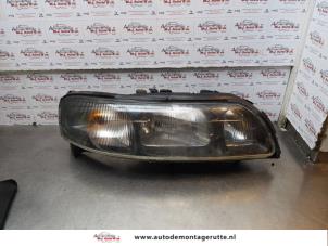 O176593 Gebruikte rechter koplamp Volvo S60