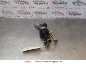 O176606 Gebruikte sleutel+contactslot Peugeot 207