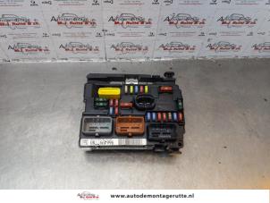O176607 Gebruikte zekeringkast Peugeot 207