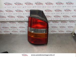 O176630 Gebruikte achterlicht links Volkswagen Transporter