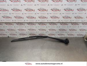 O176634 Gebruikte ruitenwisserarm achter Volkswagen Caddy
