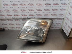 O176668 Gebruikte koplamp links Ford Transit Connect