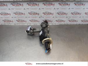 O176683 Gebruikte kontaktslot+sleutel Chevrolet Captiva