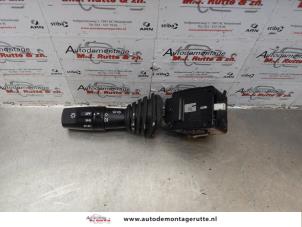O176684 Gebruikte richtingaanwijzer schakelaar Chevrolet Captiva