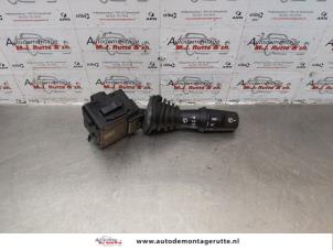 O176685 Gebruikte ruitenwis schakelaar Chevrolet Captiva