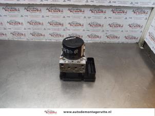 O176687 Gebruikte abs pomp Chevrolet Captiva
