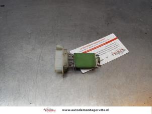 O176708 Gebruikte kachel weerstand Volkswagen Caddy