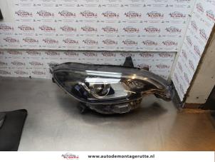 O176866 Gebruikte rechter koplamp Peugeot 108