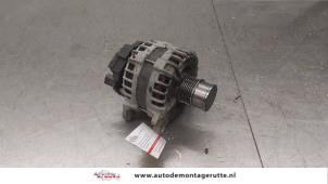 O176872 Gebruikte alternator Volkswagen Polo